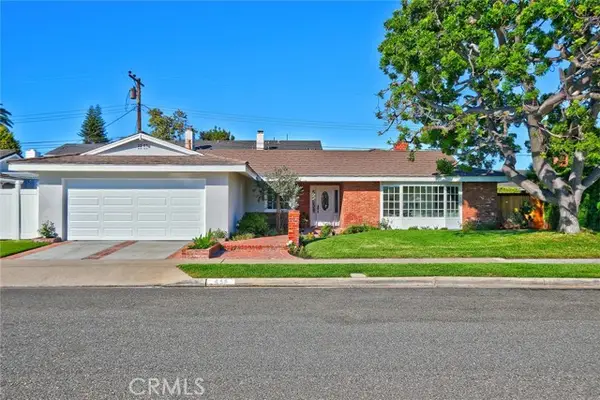 418 Bay Street, Costa Mesa, CA 92627