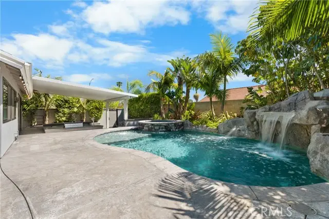 9662 Woodlawn Drive, Huntington Beach, CA 92646 - #3