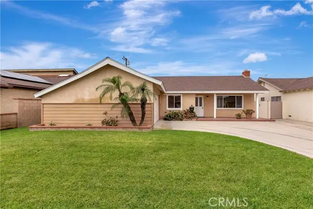 15691 Swan Lane, Huntington Beach, CA 92649 - #1