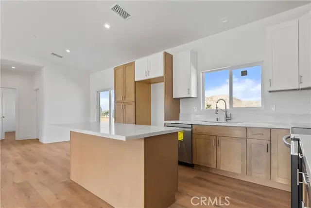 11725 Lagartijo Drive, Apple Valley, CA 92308 - #3