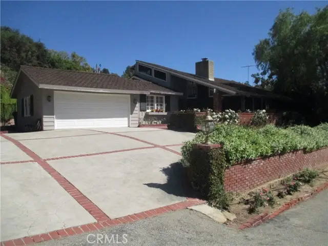 1532 Foothill Boulevard, Santa Ana, CA 92705 - #1