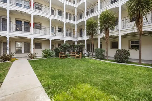 4125 Figueroa  #202, Los Angeles, CA 90037 - #3