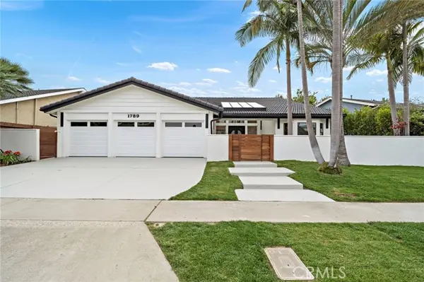 1789 Kinglet Court, Costa Mesa, CA 92626