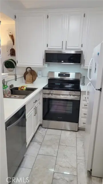 6924 Hyde Park Drive  #106, San Diego, CA 92119 - #3