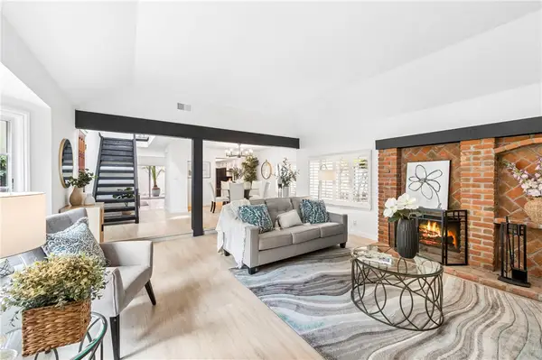 2007 Delaware Street, Huntington Beach, CA 92648