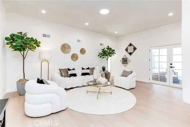26 Seton, Irvine, CA 92612 - #1