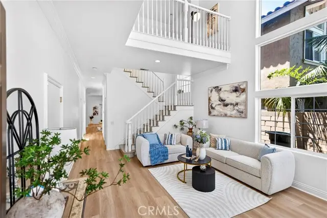 137 The Masters Circle, Costa Mesa, CA 92627 - #3