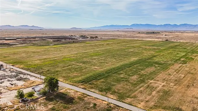9450 Avenue F, Lancaster, CA 93535 - #3