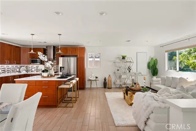 13927 Otsego, Sherman Oaks, CA 91423 - #3