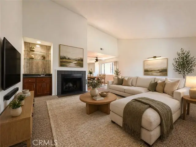 946 220th, Torrance, CA 90502 - #1