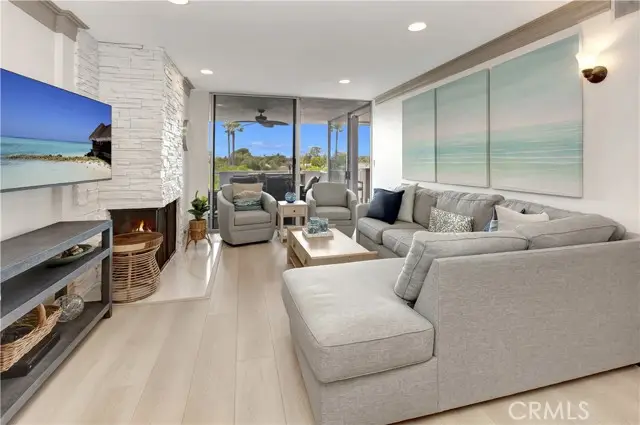 781 Avocado, Corona Del Mar, CA 92625 - #3
