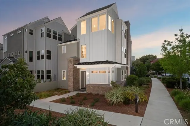 120 Frame, Irvine, CA 92618 - #1