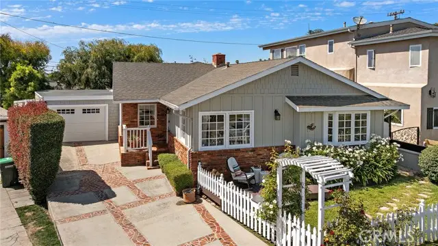 232 Mariposa, San Clemente, CA 92672 - #2