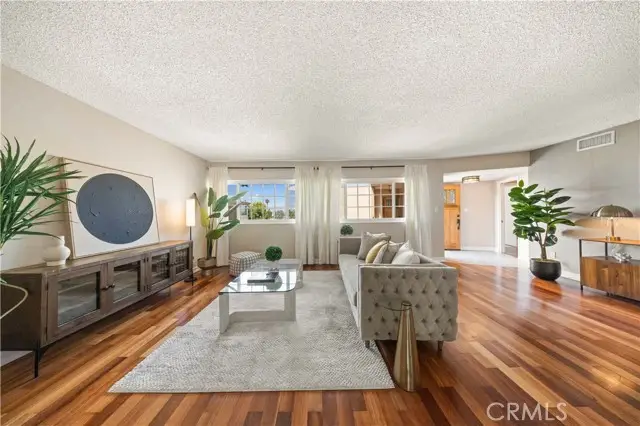 3900 Lenawee Ave.  #8, Culver City, CA 90232 - #3