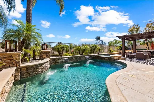 32 Via Perico, Rancho Santa Margarita, CA 92688