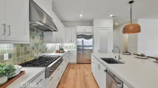 24393 Camino Oceano, Valencia, CA 91354 - #3