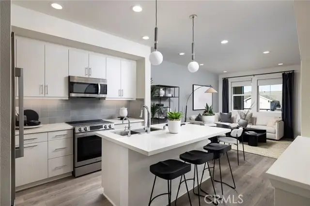139 Iris, Compton, CA 90220 - #2