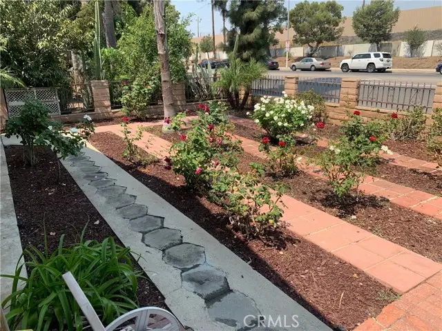 11414 Strathern, North Hollywood, CA 91605 - #2