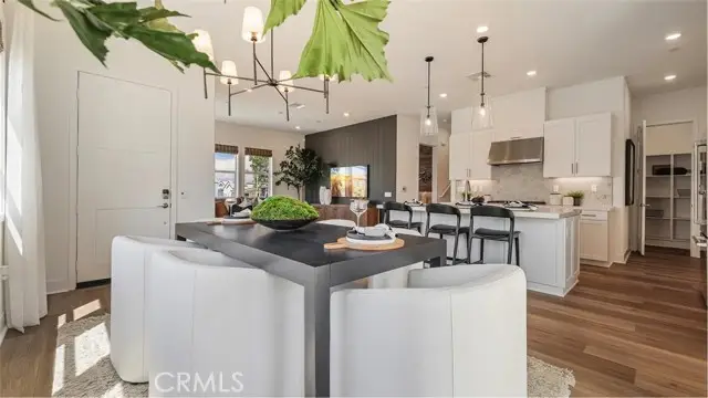 27313 Black Walnut Place, Valencia, CA 91381 - #3