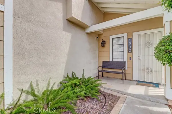 1902 Westwind, Colton, CA 92324