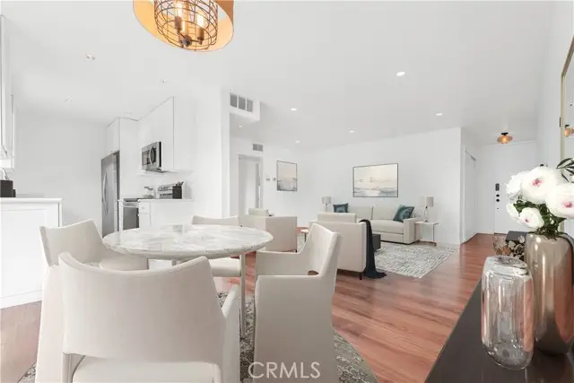 532 Rossmore  #311, Los Angeles, CA 90004 - #1