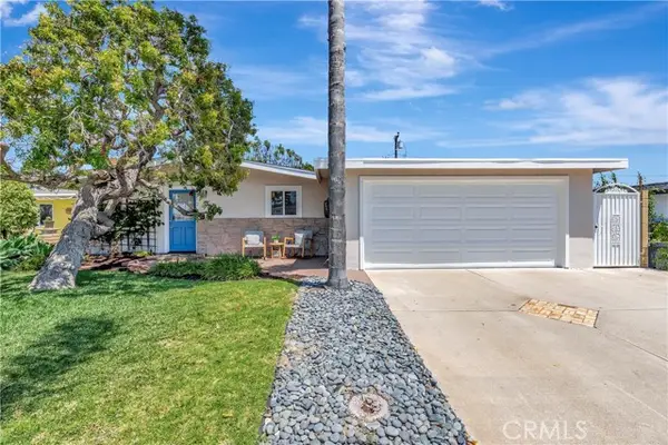 2136 Parsons, Costa Mesa, CA 92627