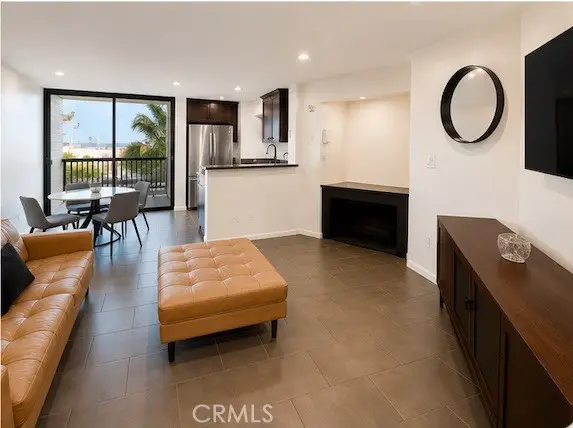 7320 Hawthorn Avenue  #318, Los Angeles, CA 90046 - #3