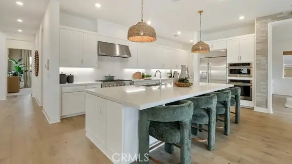 24337 Camino Oceano, Valencia, CA 91354