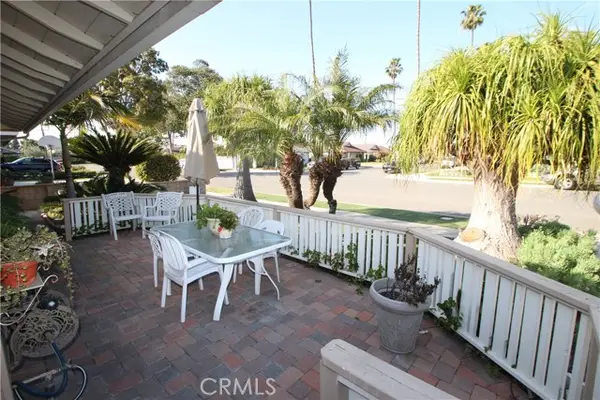 1067 Cheyenne Street, Costa Mesa, CA 92626