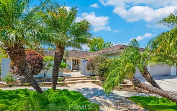 907 Cercis Place, Newport Beach, CA 92660