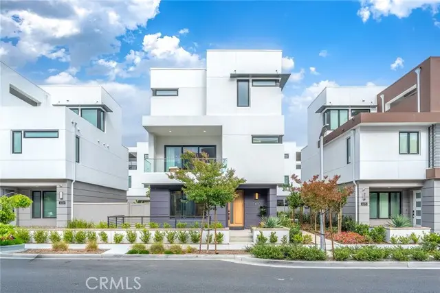 16158 Veterans Way, Tustin, CA 92782 - #1