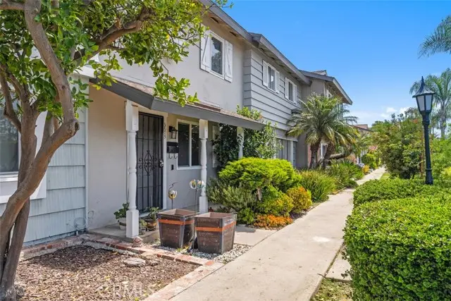9675 Adams Avenue, Huntington Beach, CA 92646 - #3