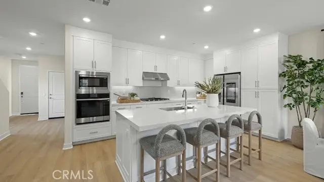 2038 Pyrenes Place, Santa Paula, CA 93060 - #1