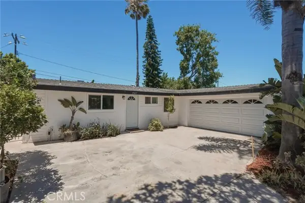 2107 Pomona, Costa Mesa, CA 92627