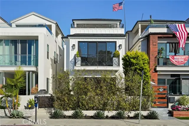 306 3rd Street, Huntington Beach, CA 92648 - #1