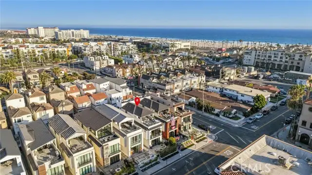 306 3rd Street, Huntington Beach, CA 92648 - #2