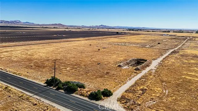 550 90th Street, Rosamond, CA 93560 - #2