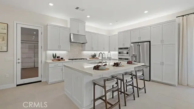 27320 Fox Den Place, Valencia, CA 91381 - #1