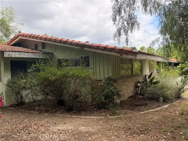 9931 Highcliff, Santa Ana, CA 92705