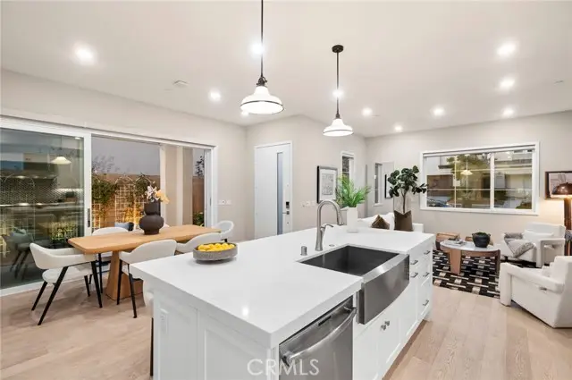 157 Crossover, Irvine, CA 92618 - #2