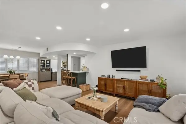4445 Cartwright Avenue  #212, Toluca Lake, CA 91602