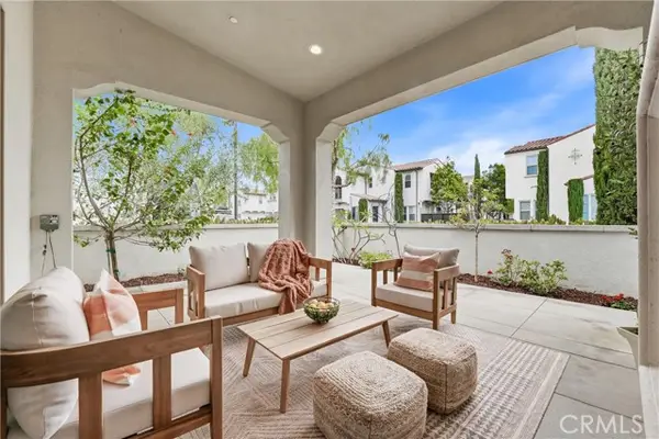 102 Trailblaze, Irvine, CA 92618
