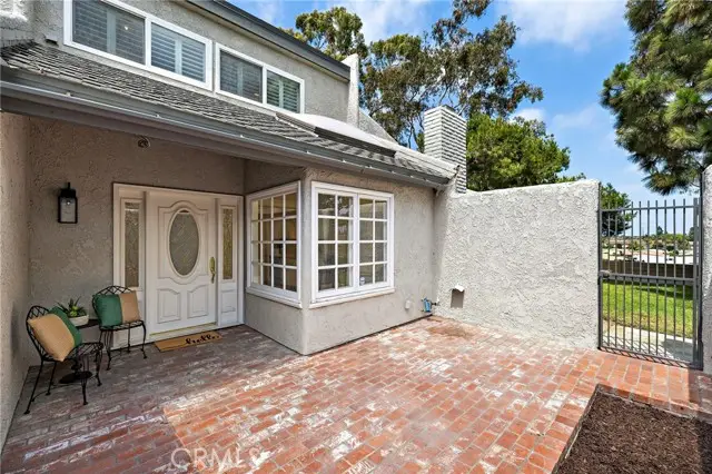18692 Maplewood Cir, Huntington Beach, CA 92646 - #3