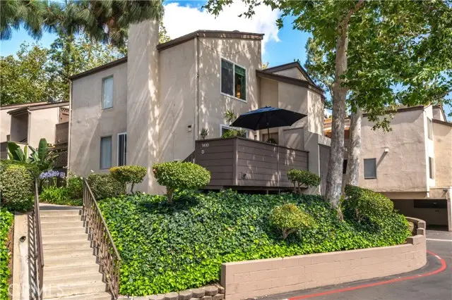 1410 Cabrillo Park, Santa Ana, CA 92701 - #1