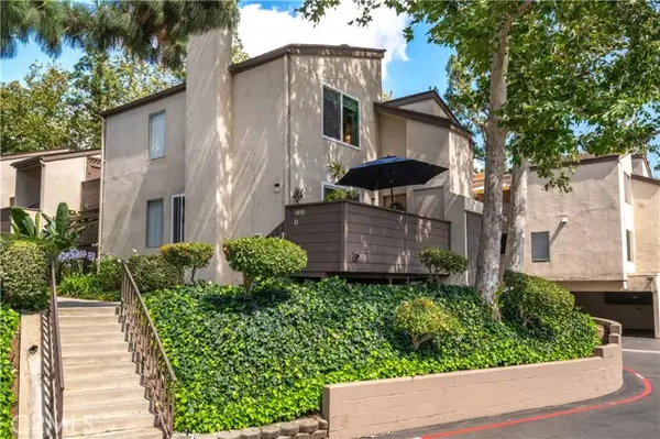1410 Cabrillo Park, Santa Ana, CA 92701