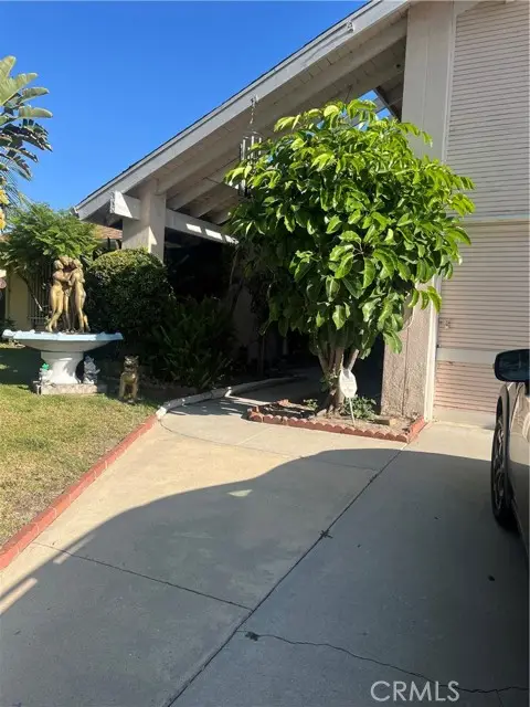 13046 Ebell, North Hollywood, CA 91605