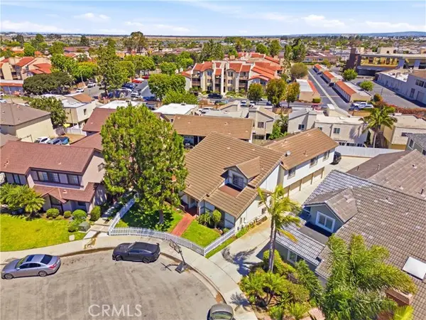4891 Vista Drive, Huntington Beach, CA 92649