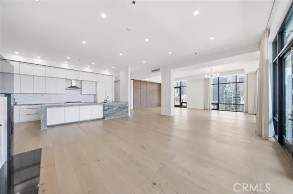 1111 Grand Avenue  #PH 5, Los Angeles, CA 90015