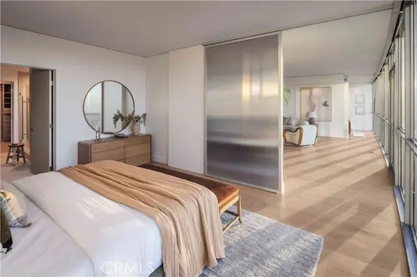 9 MacArthur Place  #1001, Santa Ana, CA 92707