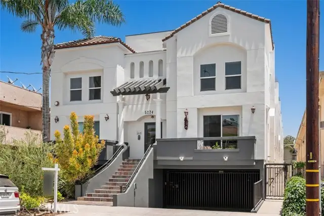 5224 Corteen, Valley Village, CA 91607 - #1